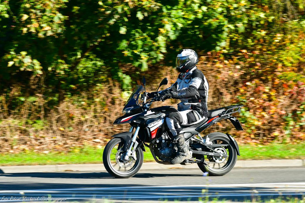 motocykl benelli trk 251 turystyczna ćwiartka adventure motor-land