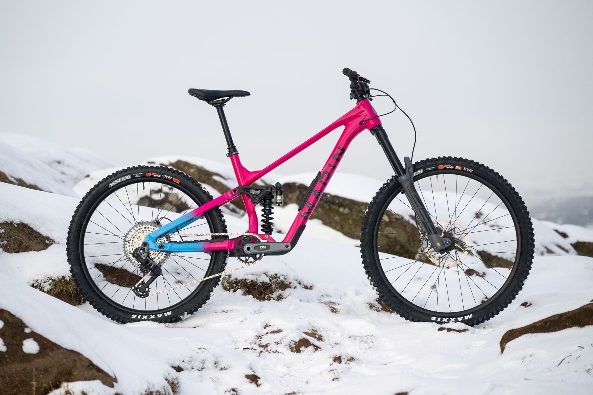Jak wybrać rowery z pełnym zawieszeniem – przewodnik po kategoriach: trail, enduro i downhill 26