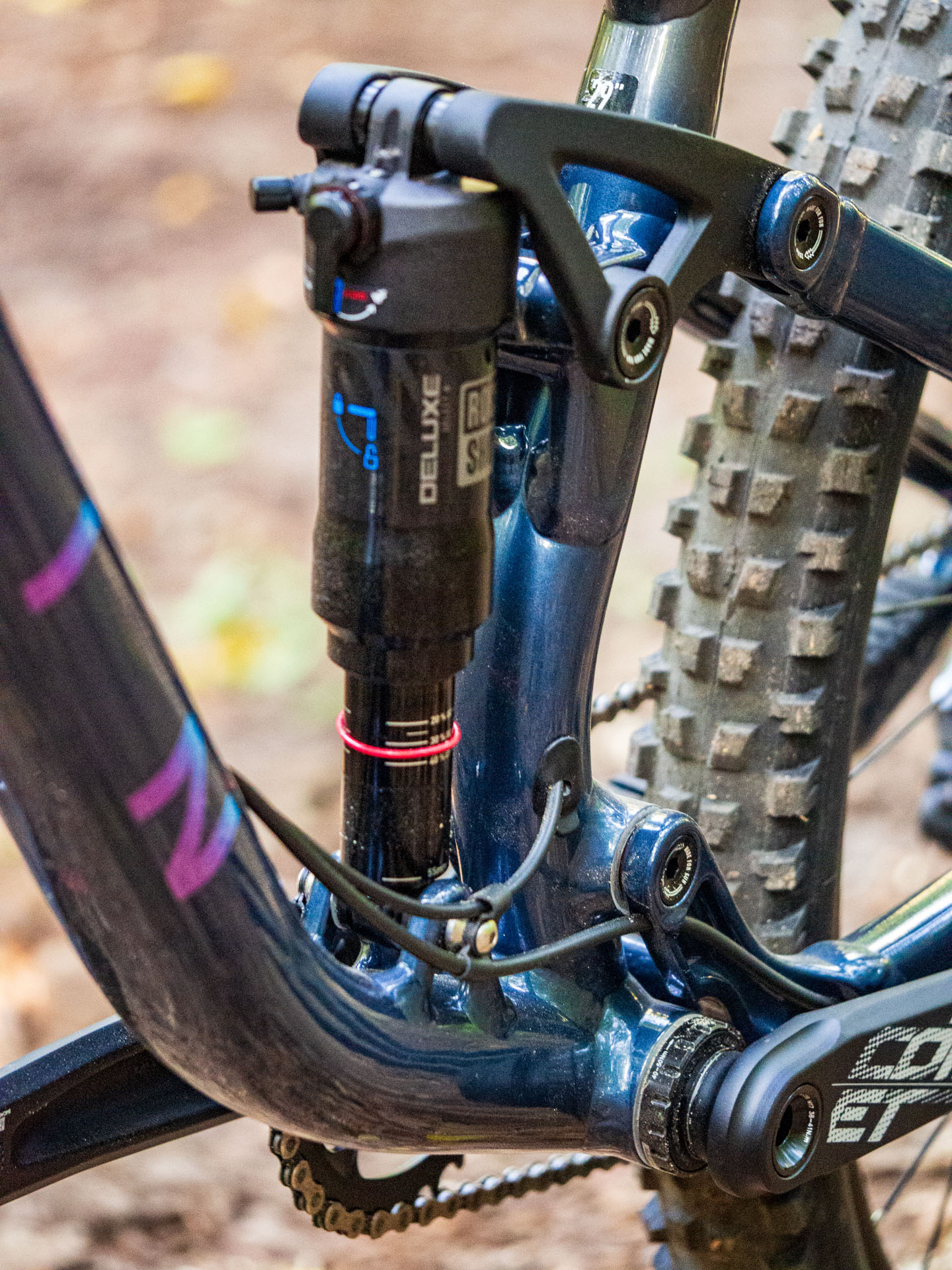 Jak wybrać rowery z pełnym zawieszeniem – przewodnik po kategoriach: trail, enduro i downhill 12