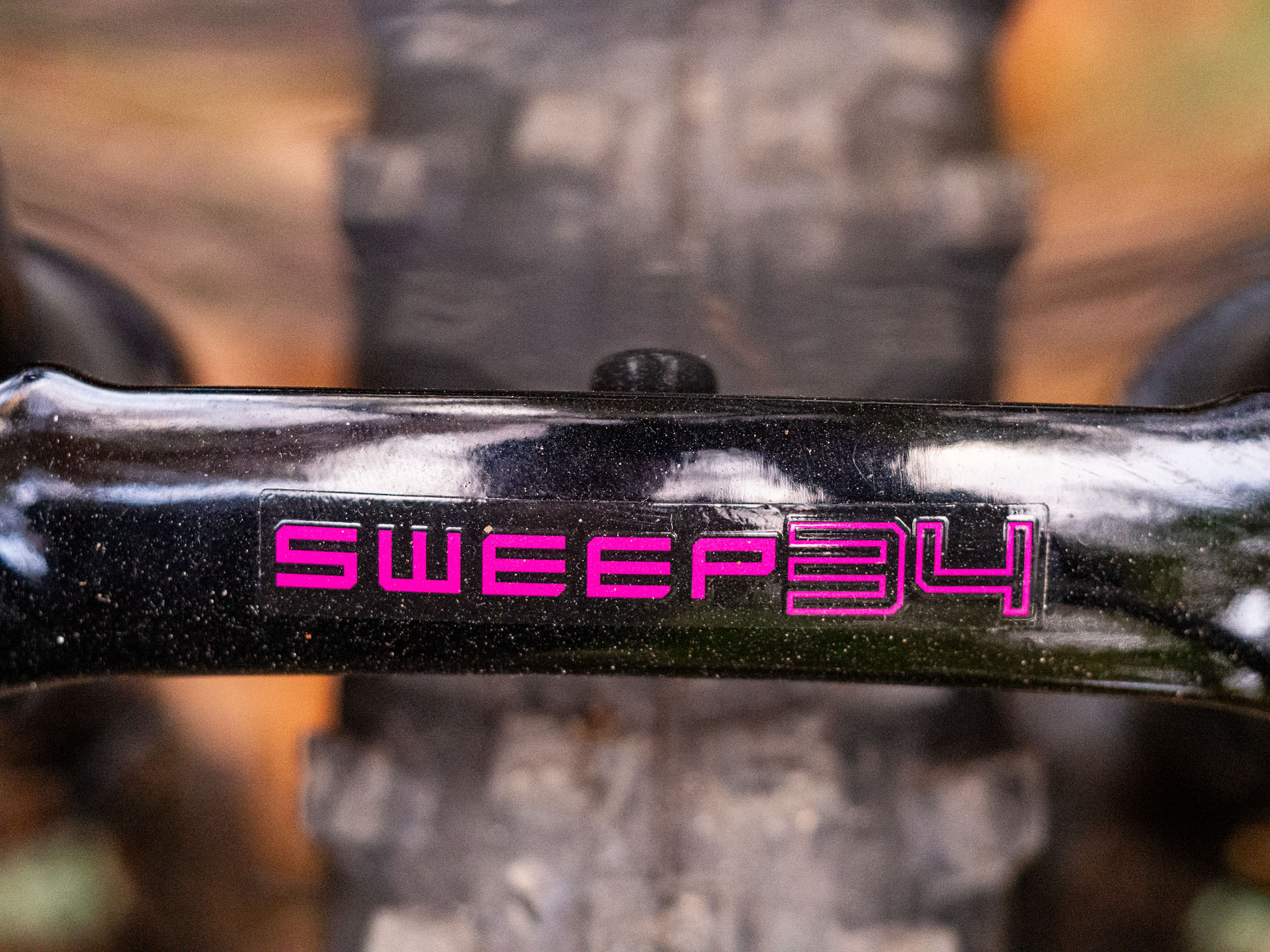 Jak wybrać rowery z pełnym zawieszeniem – przewodnik po kategoriach: trail, enduro i downhill 9