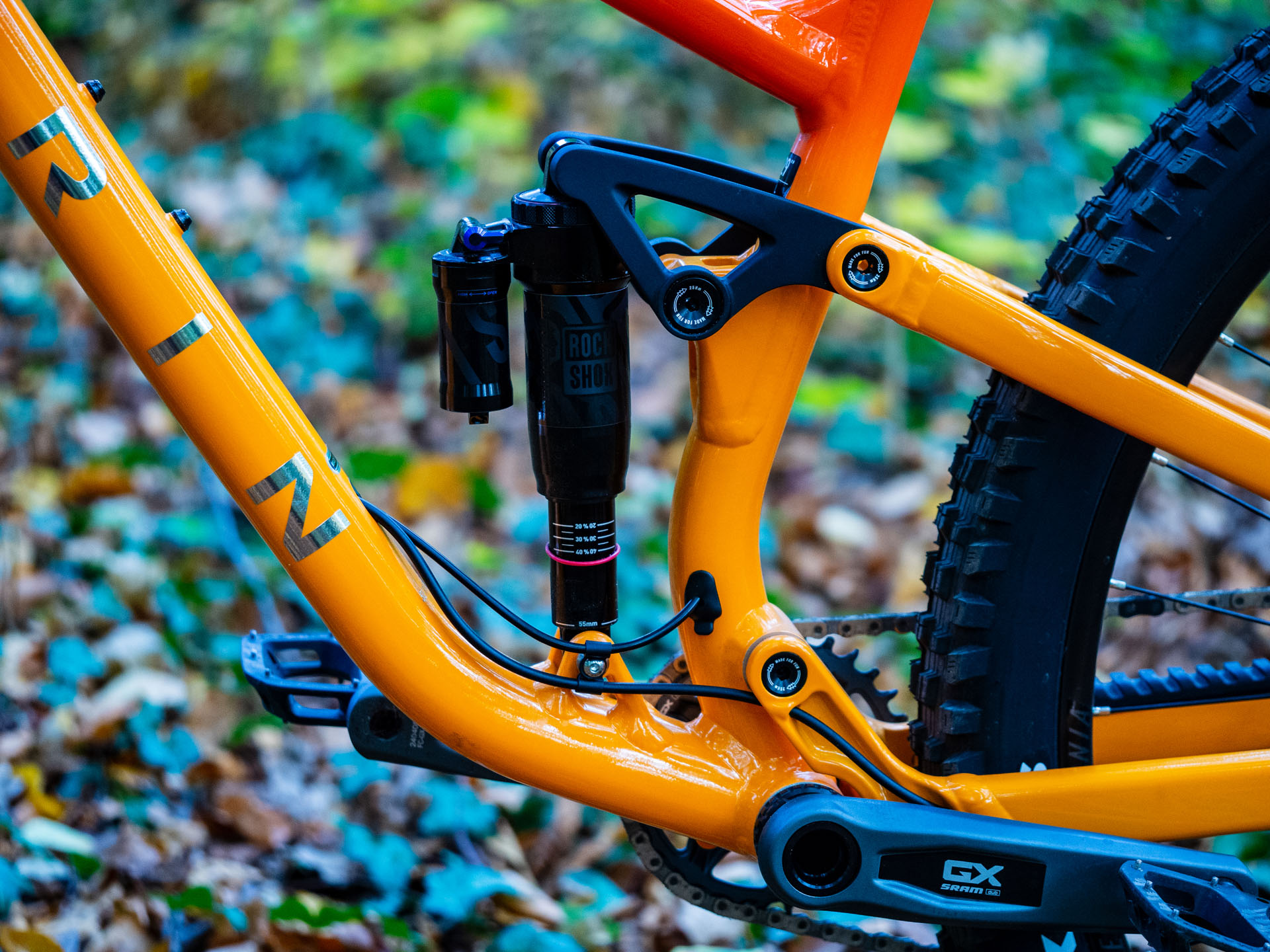 Jak wybrać rowery z pełnym zawieszeniem – przewodnik po kategoriach: trail, enduro i downhill 21