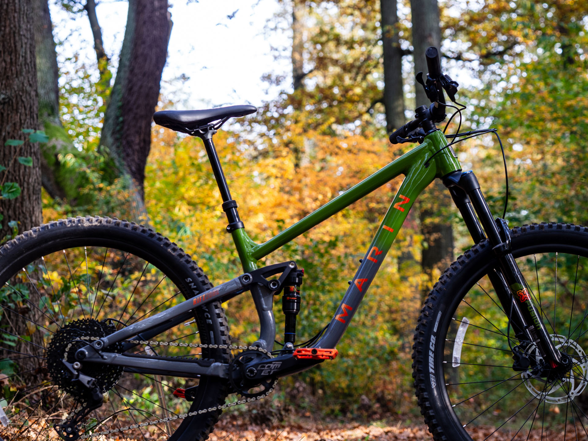 Jak wybrać rowery z pełnym zawieszeniem – przewodnik po kategoriach: trail, enduro i downhill 4