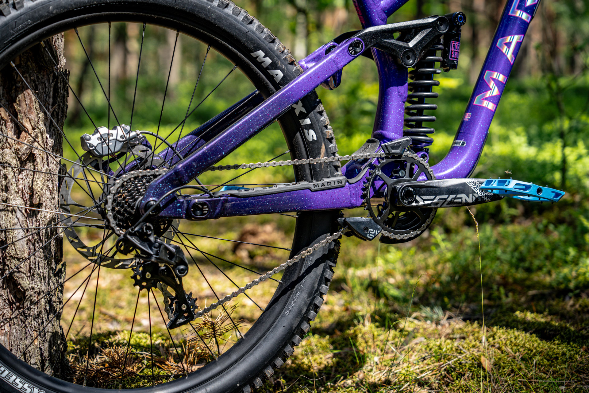Jak wybrać rowery z pełnym zawieszeniem – przewodnik po kategoriach: trail, enduro i downhill 38