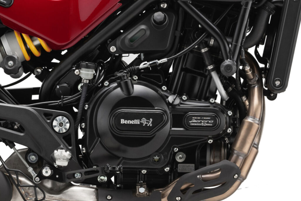 Benelli Leoncino 500 Trail lp 7
