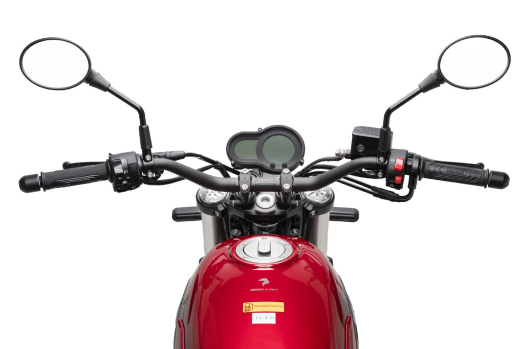 Benelli Leoncino 500 Trail lp 8