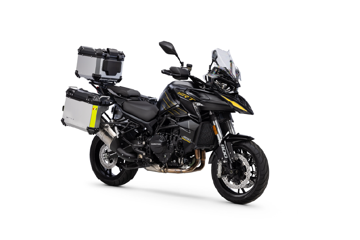QJMOTOR SRT900S — oficjalny materiał promocyjny Motor-Land